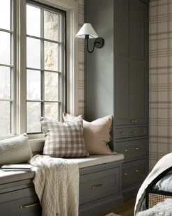 Kara Linen Pillow Cover -Bloomingville Shop Catalogue Shoot 22 68e2374a 2aed 4157 9f93 16150a1858d3