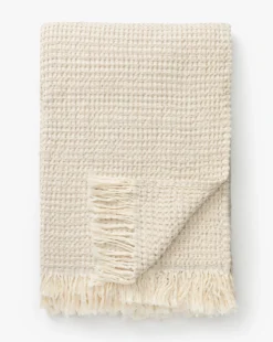 Stonewashed Waffle Cotton Throw -Bloomingville Shop StonewashedWaffleCottonThrow MBED0245 SND 50x70 D1