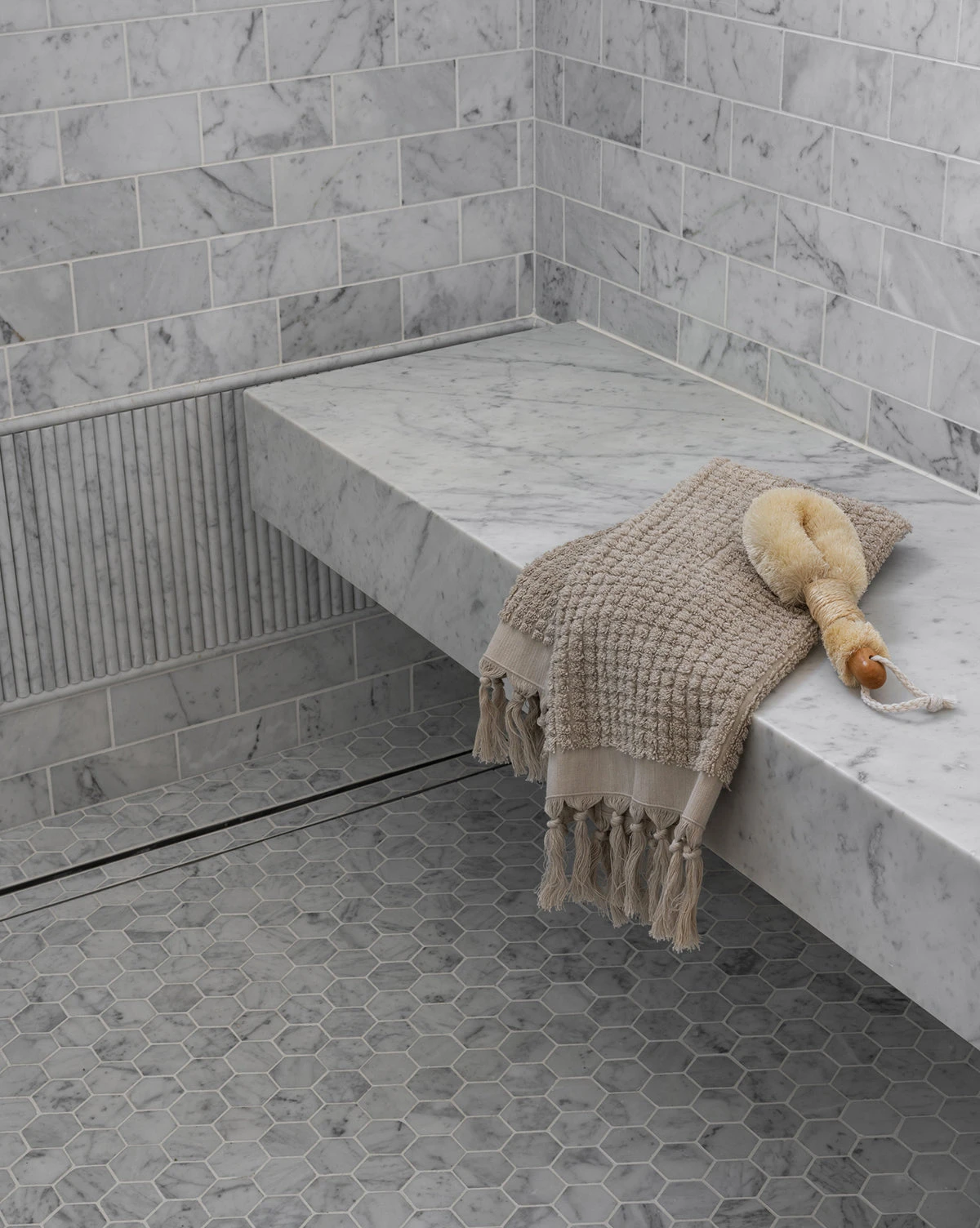 Bath Brushes 2 Bath Brushes - Image 2