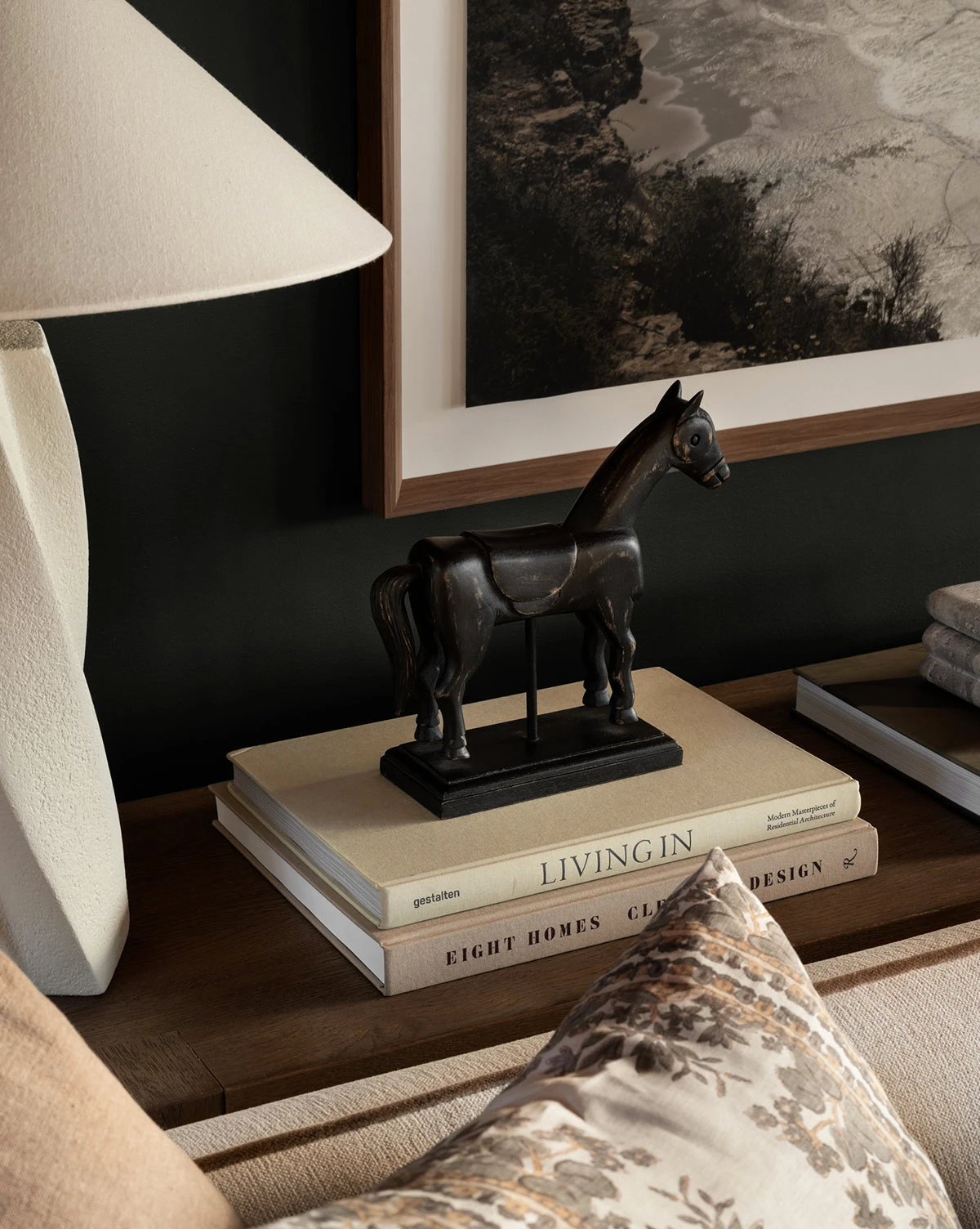 Equestrian Pedestal Object 2 Equestrian Pedestal Object - Image 2